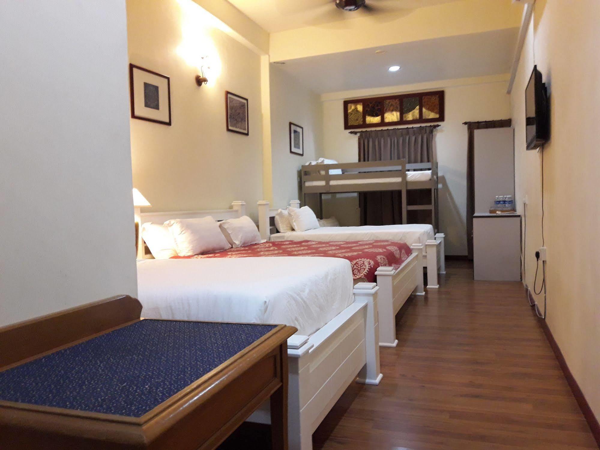 Hotel Zamburger Heritage Melaka  Bagian luar foto